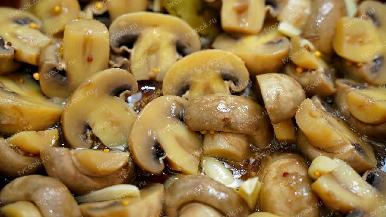 Маринованные шампиньоны с зернистой горчицей