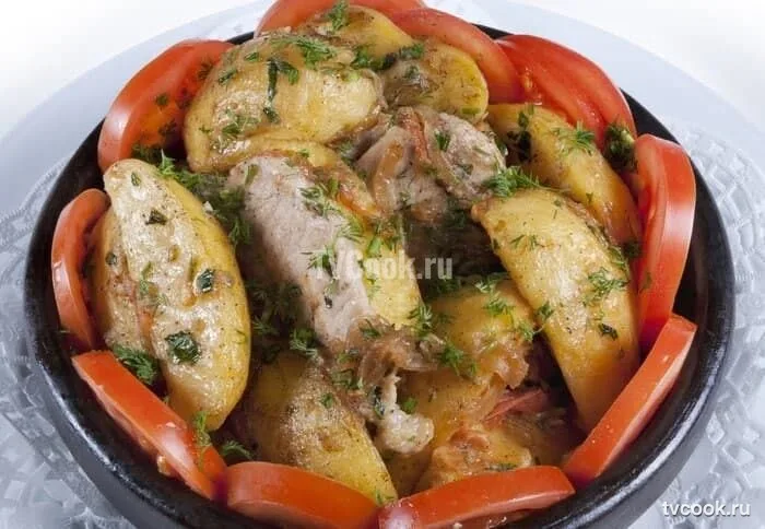 Жареная картошка с мясом в мультиварке