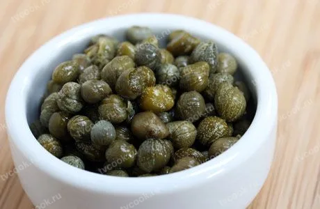 Маринованные каперсы