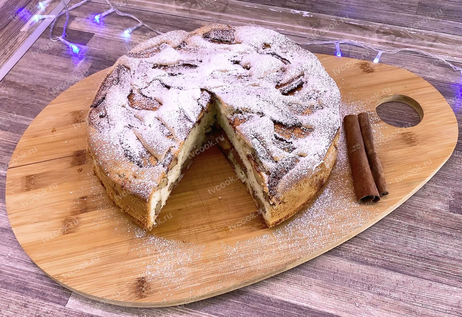 Пышная шарлотка с яблоками в духовке — бабушкин рецепт