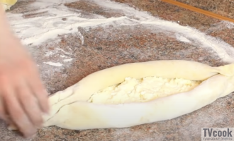 Хачапури по-аджарски. Кавказская кухня Хачапури по-аджарски. Кавказская кухня