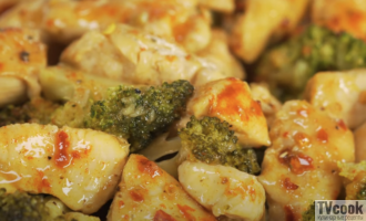 Курица с брокколи в апельсиновом чили-соусе Курица с брокколи в апельсиновом чили-соусе