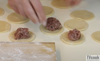 Сочные вкусные домашние пельмени лучшее тесто Сочные вкусные домашние пельмени лучшее тесто
