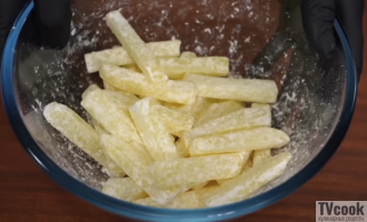 Хрустящий картофель фри с сырным соусом дома Хрустящий картофель фри с сырным соусом дома