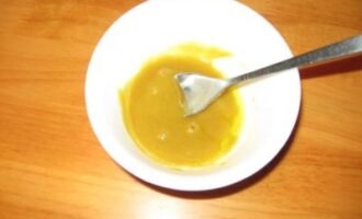 Рецепт: Салат с рукколой и моцареллой с медово-горчичной заправкой Рецепт: Салат с рукколой и моцареллой с медово-горчичной заправкой
