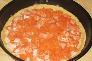Ароматный пирог с лососем и рисом Ароматный пирог с лососем и рисом
