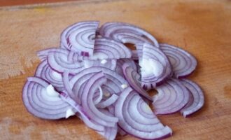 Салат с копченой курочкой, авокадо и яблоком Салат с копченой курочкой, авокадо и яблоком