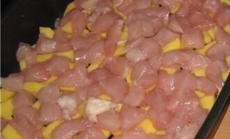 Запеченная картошка с куриным филе — пошаговый рецепт Запеченная картошка с куриным филе — пошаговый рецепт