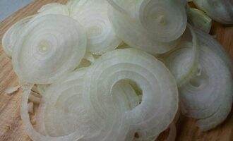Полный рецепт мяса по-французски с грибами и луком Полный рецепт мяса по-французски с грибами и луком