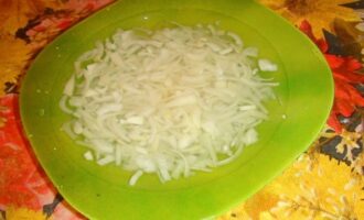 Слоёный закусочный пирог из 4 коржей с рыбой, яйцом и сыром Слоёный закусочный пирог из 4 коржей с рыбой, яйцом и сыром