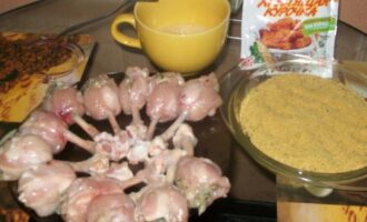 Фаршированные куриные крылышки с хрустящей панировкой Фаршированные куриные крылышки с хрустящей панировкой