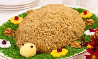 Рецепт салата «Черепаха» с куриным филе и орехами Рецепт салата «Черепаха» с куриным филе и орехами