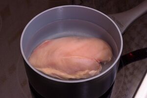 Рецепт салата «Черепаха» с куриным филе и орехами Рецепт салата «Черепаха» с куриным филе и орехами