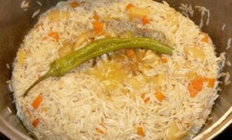 Постный плов с айвой и чесноком Постный плов с айвой и чесноком