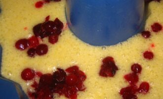 Как приготовить воздушный манник с ягодами Как приготовить воздушный манник с ягодами