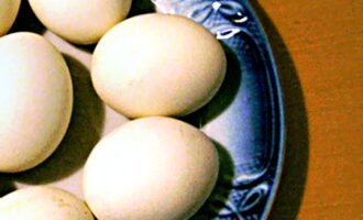 Салат «Ананас» с курицей: рецепт с пошаговым приготовлением Салат «Ананас» с курицей: рецепт с пошаговым приготовлением