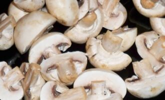 Горячий салат с грибами: пошаговый рецепт Горячий салат с грибами: пошаговый рецепт