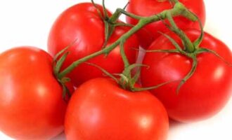 Горячий салат по-рижски: рецепт с кабачками и творожной массой Горячий салат по-рижски: рецепт с кабачками и творожной массой