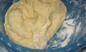 Домашний луковый пирог с сыром Домашний луковый пирог с сыром