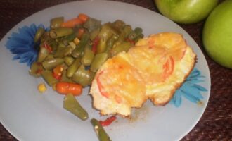 Запеченное куриное филе с помидором Запеченное куриное филе с помидором
