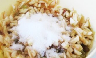 Творожные пирожки с яблоками жареные Творожные пирожки с яблоками жареные