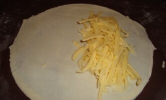 Чебуреки с сыром Чебуреки с сыром