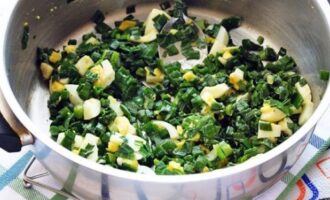 Пирог с луком и яйцом Пирог с луком и яйцом