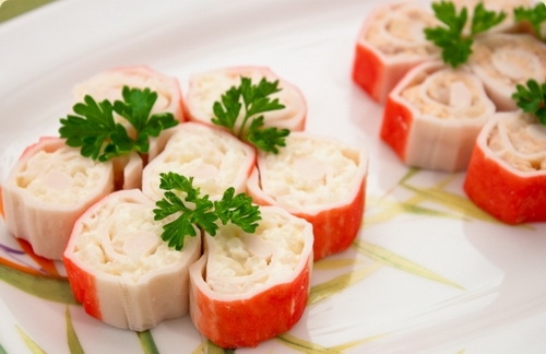 Крабовые палочки фаршированные разными начинками Крабовые палочки фаршированные разными начинками