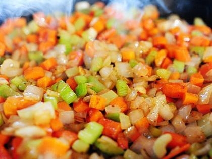 Жареный хлеб с устрицами и овощами Жареный хлеб с устрицами и овощами