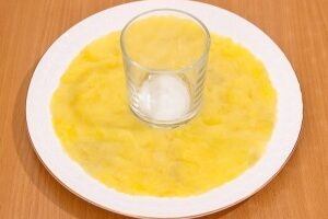 Салат 'Гранатовый браслет' – пошаговый рецепт с фото Салат 'Гранатовый браслет' – пошаговый рецепт с фото