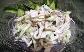 Салат из кальмаров и свежих огурцов Салат из кальмаров и свежих огурцов