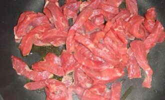 Говядина по-японски: рецепт с овощами и соусом Говядина по-японски: рецепт с овощами и соусом