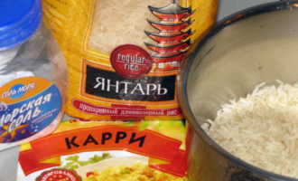 Рыбные рулетики с рисом и сливочно-горчичным соусом Рыбные рулетики с рисом и сливочно-горчичным соусом