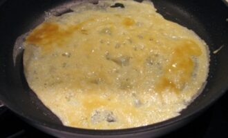 Французский омлет с мясной начинкой Французский омлет с мясной начинкой