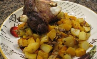 Запеченная тыква с грибами и картофелем Запеченная тыква с грибами и картофелем