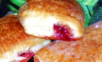 Слойки с джемом Слойки с джемом