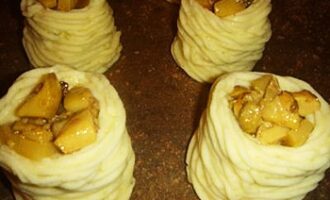 Картофельные гнезда с грибами и сливочным сыром Картофельные гнезда с грибами и сливочным сыром