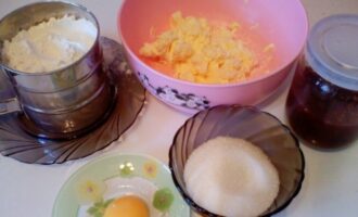 Песочные корзинки с джемом: пошаговый рецепт с фото Песочные корзинки с джемом: пошаговый рецепт с фото