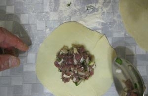 Пошаговый рецепт приготовления хинкали с говядиной и бараниной Пошаговый рецепт приготовления хинкали с говядиной и бараниной