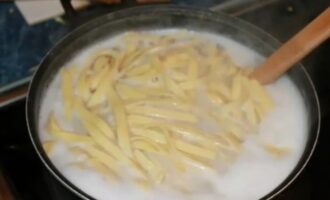 Лагман из говядины с картошкой Лагман из говядины с картошкой