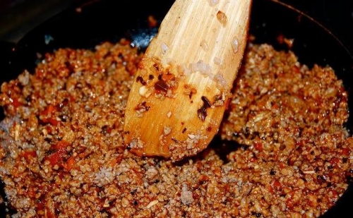 Лазанья с куриным фаршем классическая в духовке по-венециански Лазанья с куриным фаршем классическая в духовке по-венециански