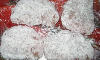 Куриная отбивная с укропом и сливочным маслом — рулетики в сухарной панировке Куриная отбивная с укропом и сливочным маслом — рулетики в сухарной панировке