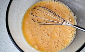 Яичные маффины с беконом: пошаговый рецепт Яичные маффины с беконом: пошаговый рецепт