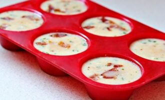 Яичные маффины с беконом: пошаговый рецепт Яичные маффины с беконом: пошаговый рецепт