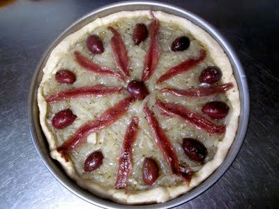 Луковый пирог Писсаладьер Луковый пирог Писсаладьер