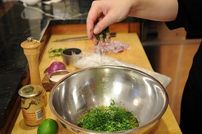 Дорада, запеченная в вине с травами Дорада, запеченная в вине с травами
