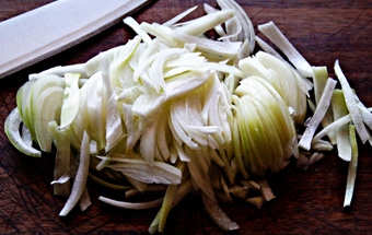 Лодочки мясные и сырные из лаваша Лодочки мясные и сырные из лаваша