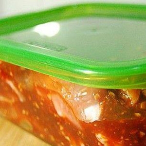 Медовые ребрышки с чесноком в духовке Медовые ребрышки с чесноком в духовке