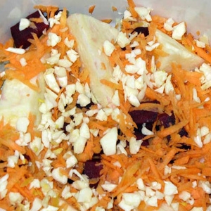Маринованная капуста со свеклой Маринованная капуста со свеклой