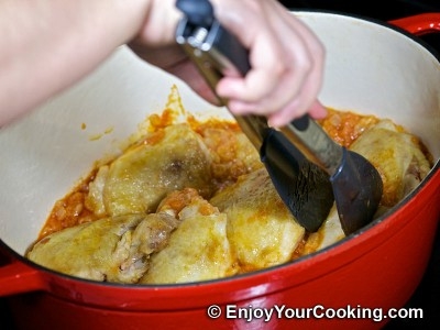 Курица тушеная с цветной капустой и помидорами Курица тушеная с цветной капустой и помидорами